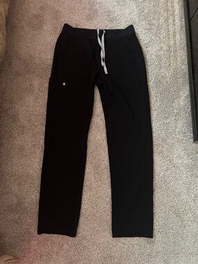 Figs Men's Black Scrub Uniform Pants with White Drawstring